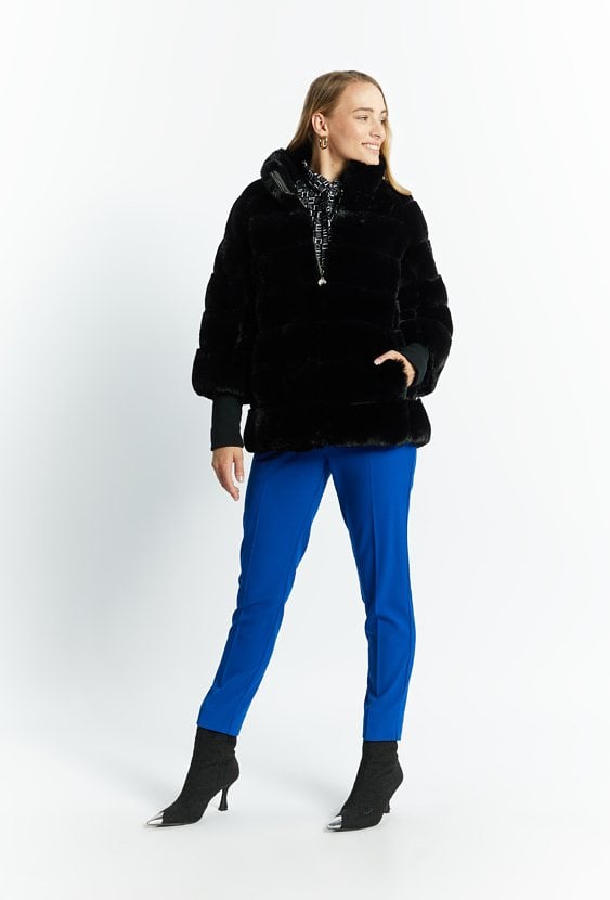 Kurtka damska ze sztucznego futerka