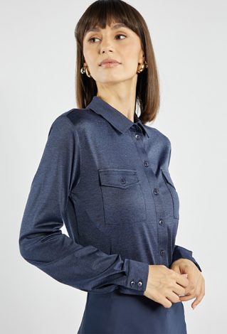 Koszula damska z małymi aplikacjami