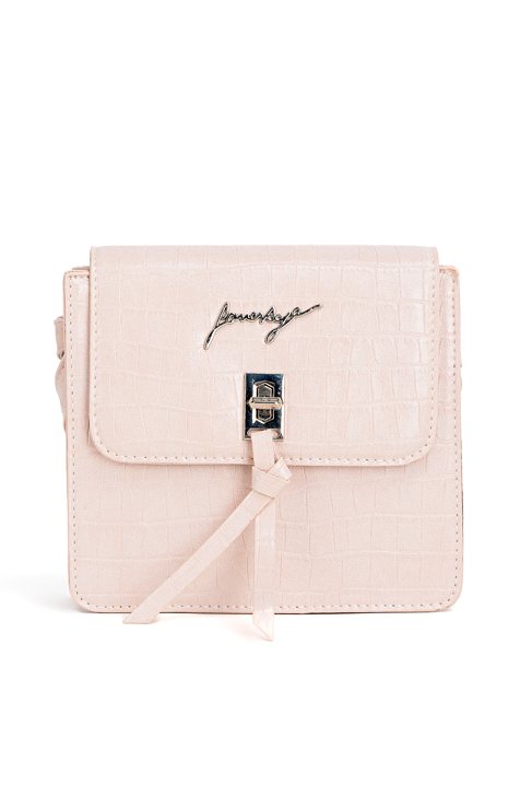 Mały kuferek z klapą