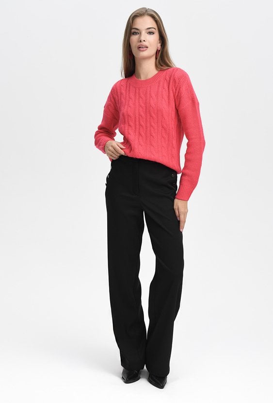 Rozszerzane spodnie z ozdobnymi guzikami