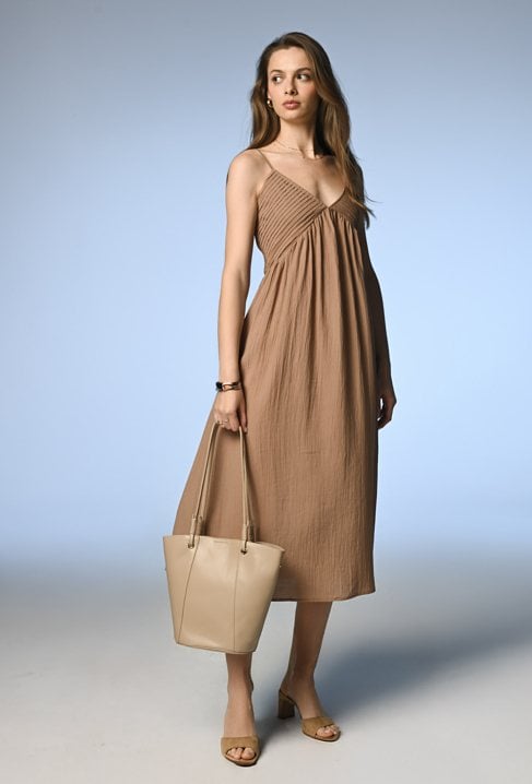 Długa sukienka na ramiączkach z wiskozy