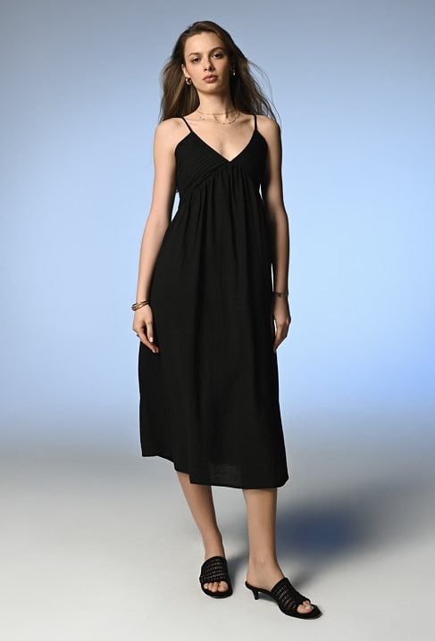 Długa sukienka na ramiączkach z wiskozy