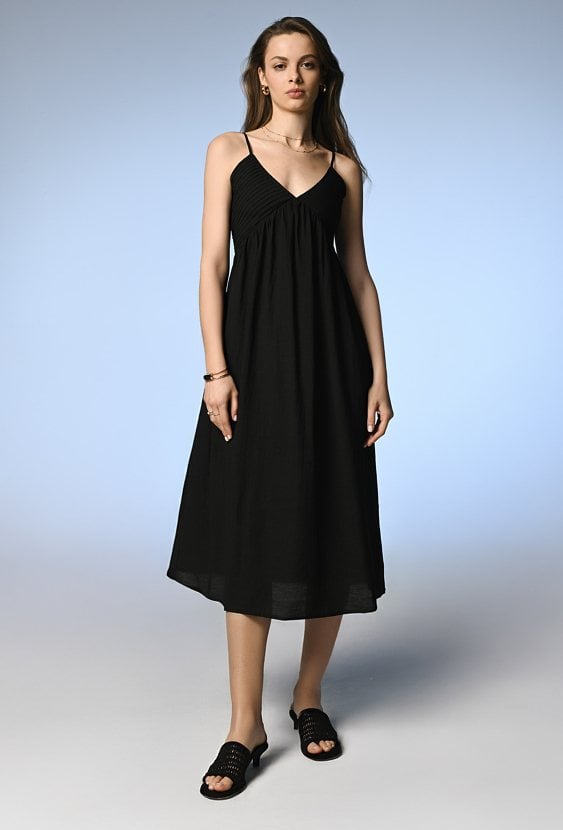 Długa sukienka na ramiączkach z wiskozy