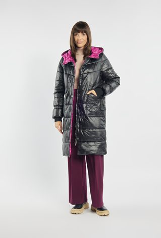 Płaszcz damski z zawieszką