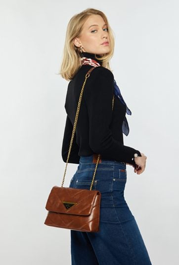 Pikowana torba damska z klapą