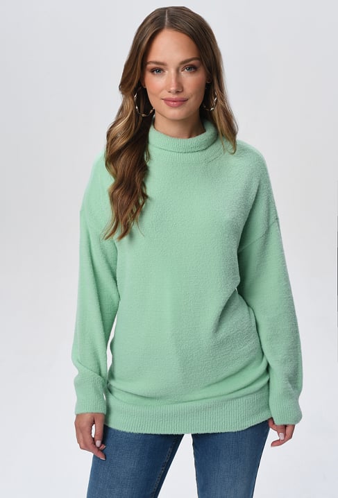 Sweter z półgolfem efektem moheru