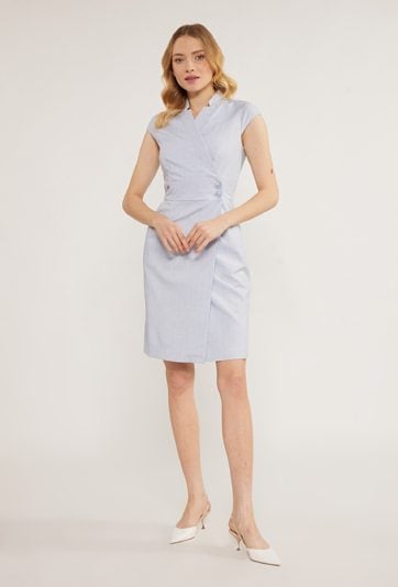 Elegancka sukienka w kratę