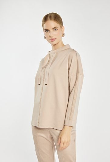 Bluza z wyższym kołnierzem