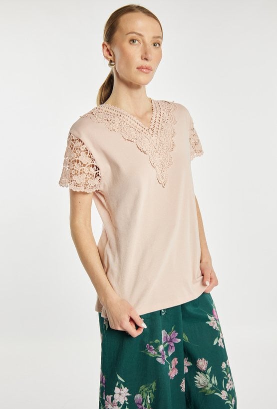 T-shirt z koronką