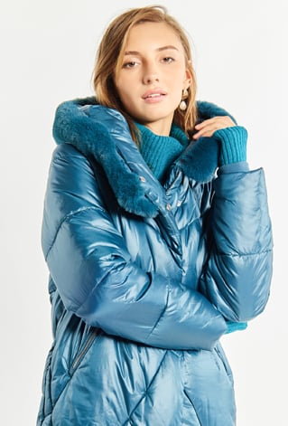 Pikowany płaszcz damski