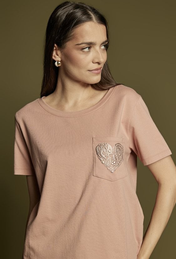 T-shirt damski z bawełną