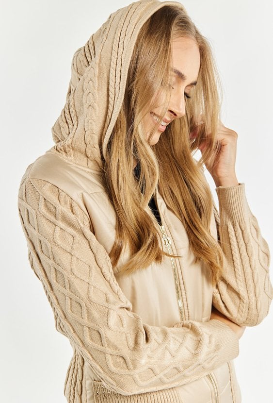 Sweter damski z kapturem