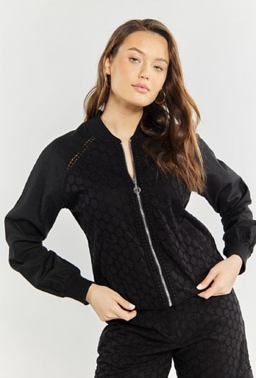Ażurowa bomberka