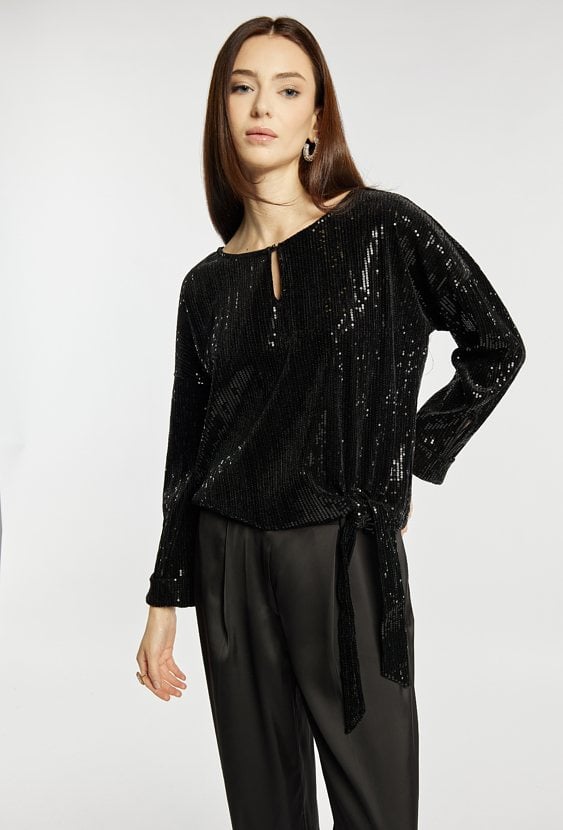 Cekinowa bluza z wiązaniem