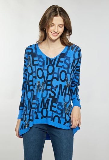 Sweter z wzorem w litery