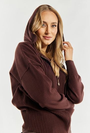 Sweter damski z kapturem