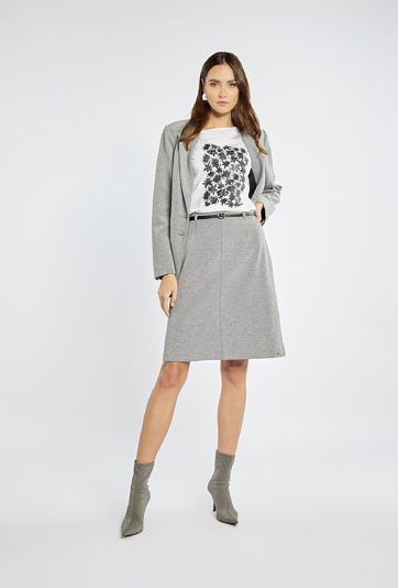 Elegancka spódnica z paskiem