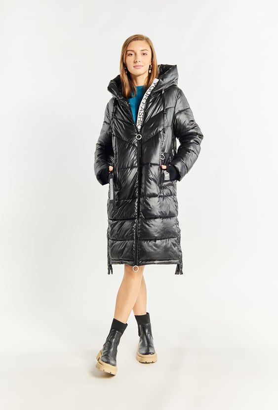 Pikowany płaszcz damski