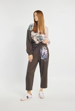 Spodnie dresowe ze zdobieniem