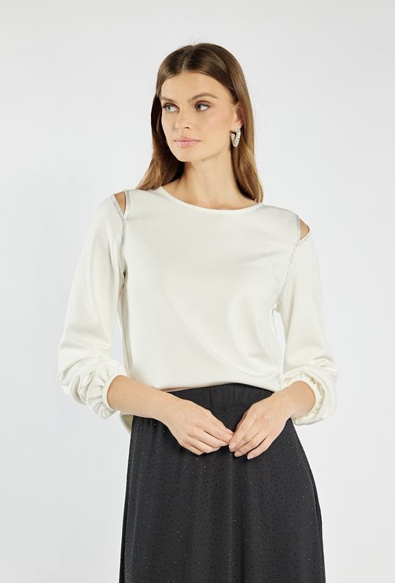 Bluza z delikatną błyszczącą lamówką