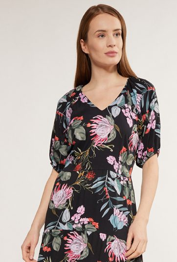 Wzorzysta sukienka maxi