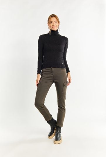 Dopasowany sweter damski