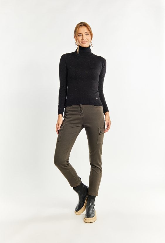 Dopasowany sweter damski