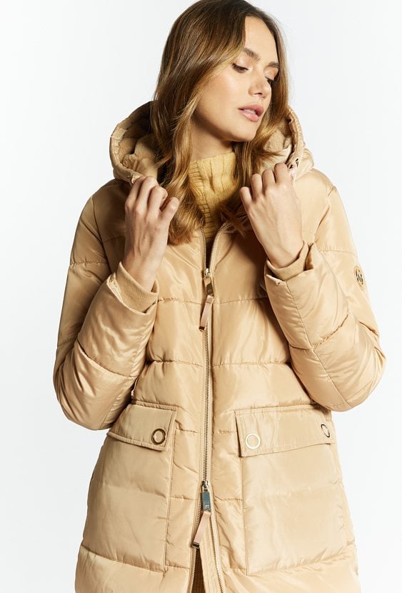 Dłuższa kurtka z kapturem