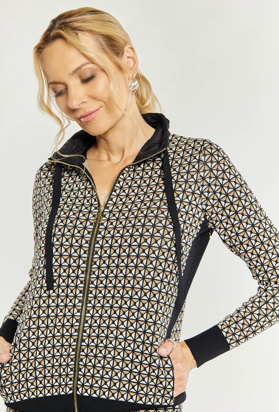 Wzorzysty sweter damski