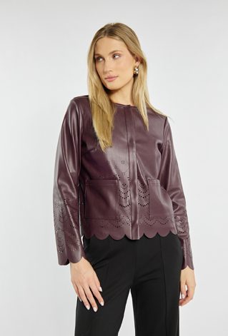 Kurtka z ażurowym zdobieniem