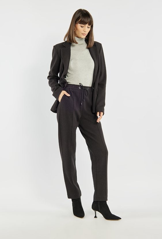 Spodnie z wiązaniem