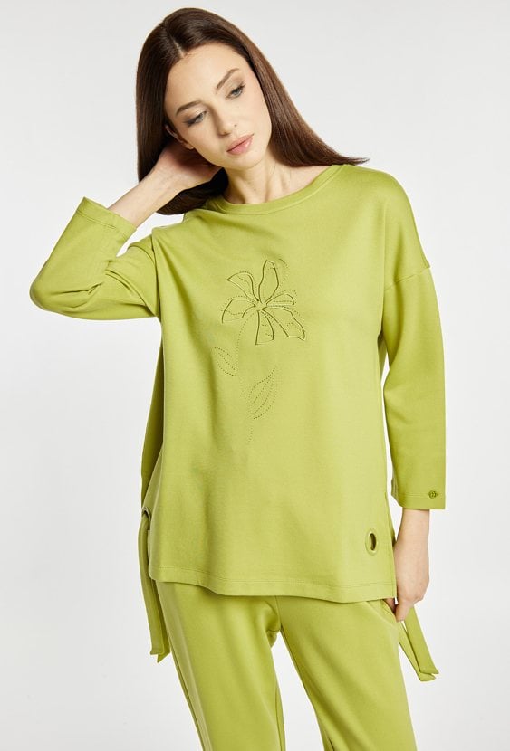 Bluza damska z metalowymi oczkami