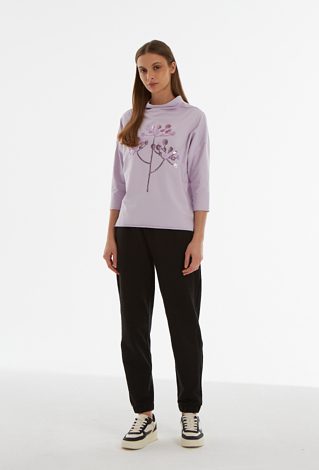 Bluza z cekinową aplikacją