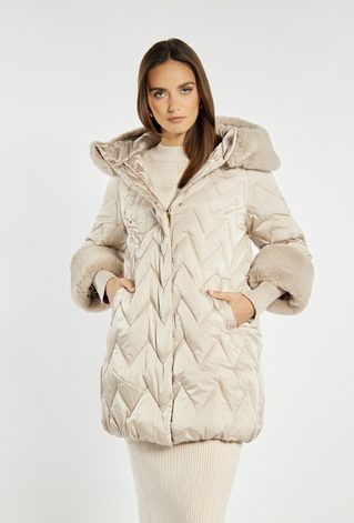 Pikowany płaszcz damski