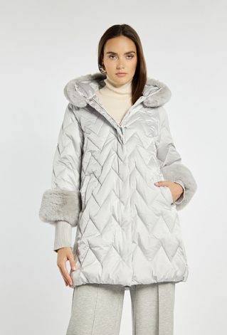 Pikowany płaszcz damski