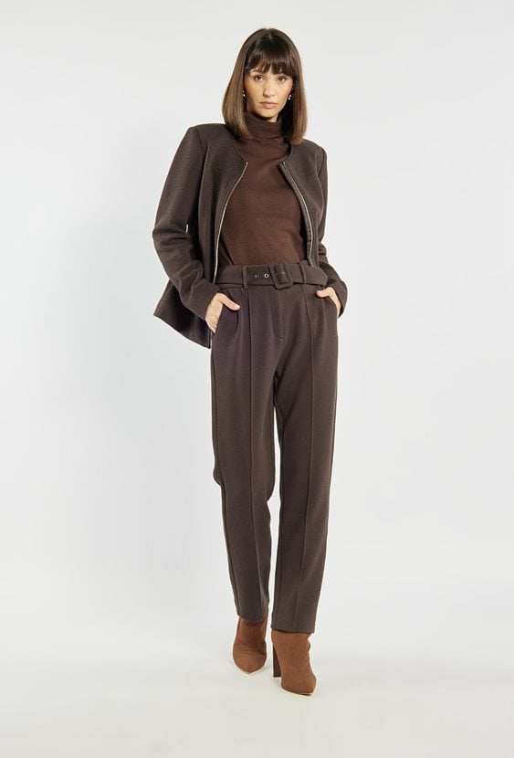 Eleganckie spodnie z paskiem