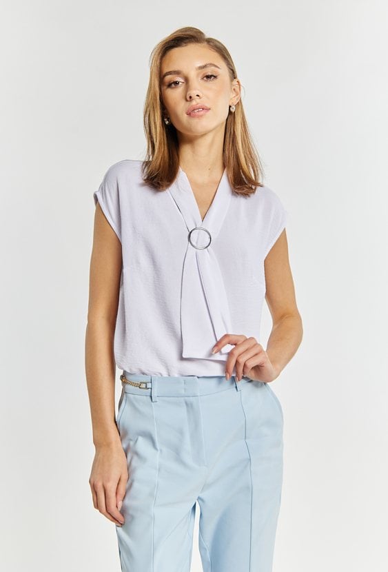 Bluzka damska z ozdobnym dekoltem