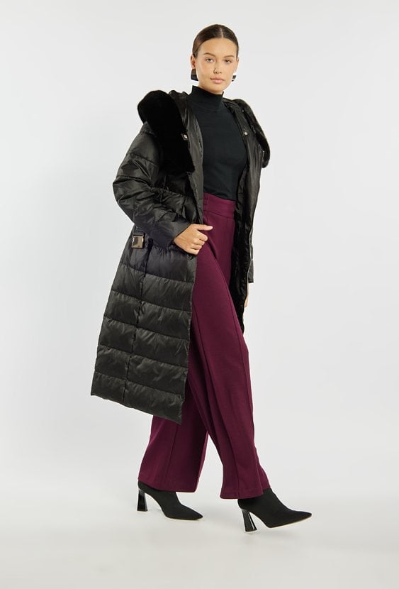 Długi, puchowy płaszcz