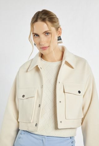 Krótka kurtka na wiosnę