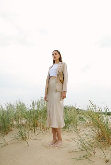 Elegancka satynowa spódnica