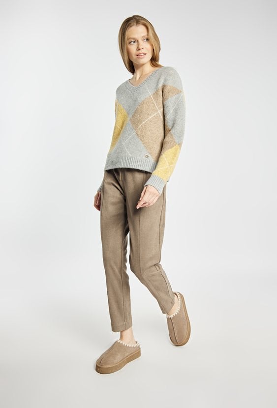 Spodnie z imitacji zamszu