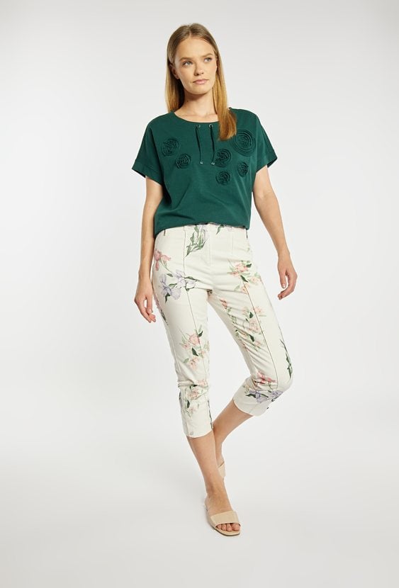 Spodnie capri w kwiaty
