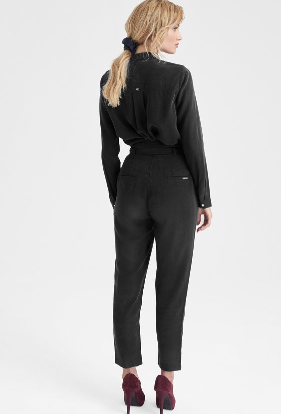 Czarne cygaretki z wiskozy