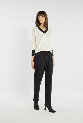 Spodnie z imitacji zamszu