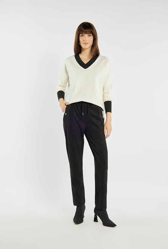 Spodnie z imitacji zamszu