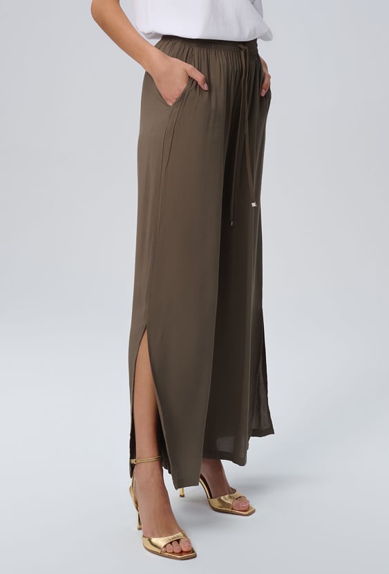 Wiskozowe spodnie z rozcięciami