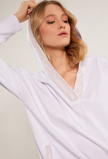 Bluza damska z dżetową aplikacją