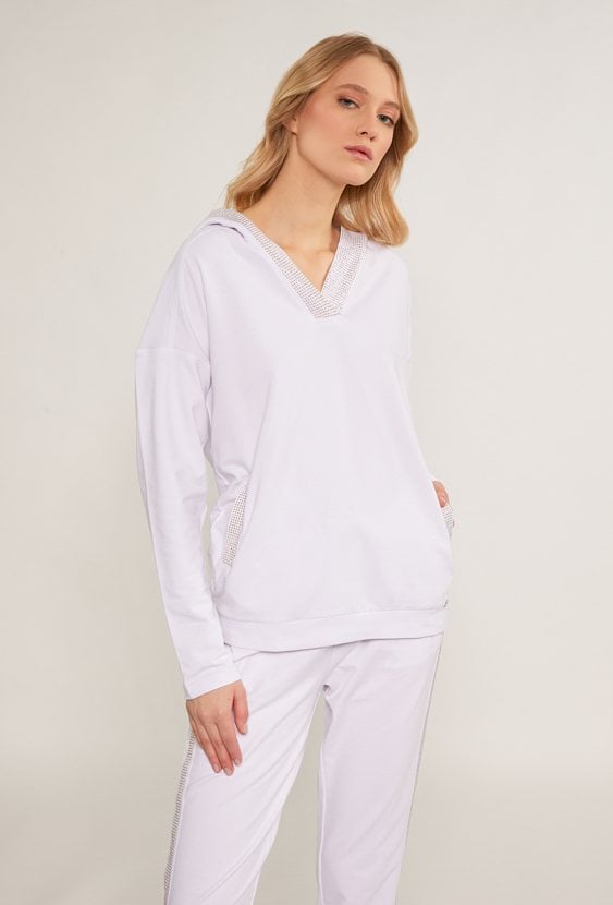 Bluza damska z dżetową aplikacją