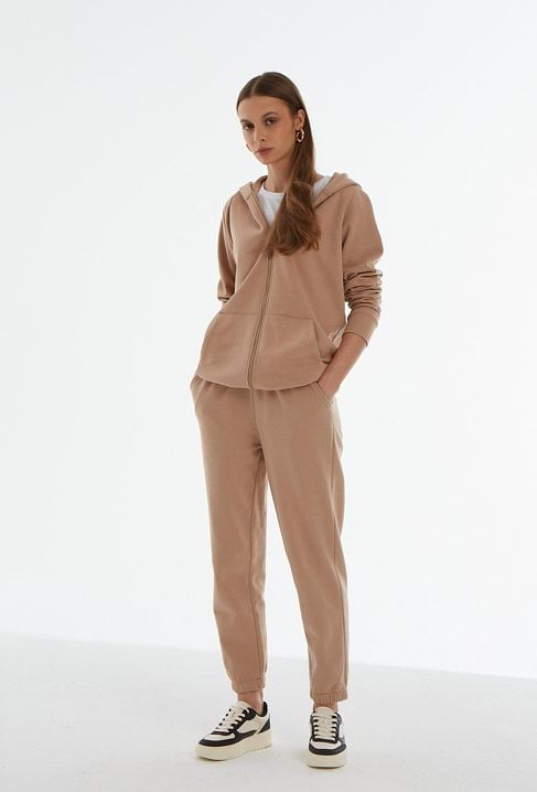 Rozpinana bluza z kapturem