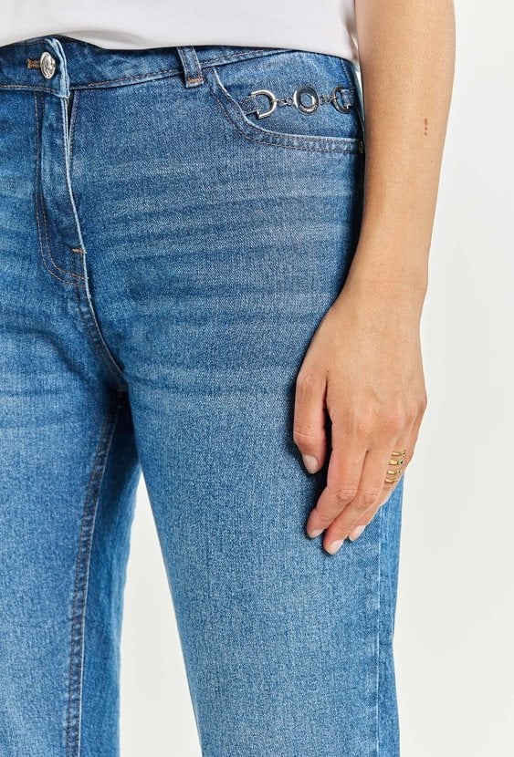 Jeansy damskie z aplikacją